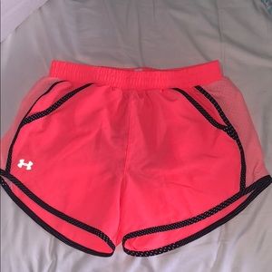 Under Armour shorts with POCKETS size xs